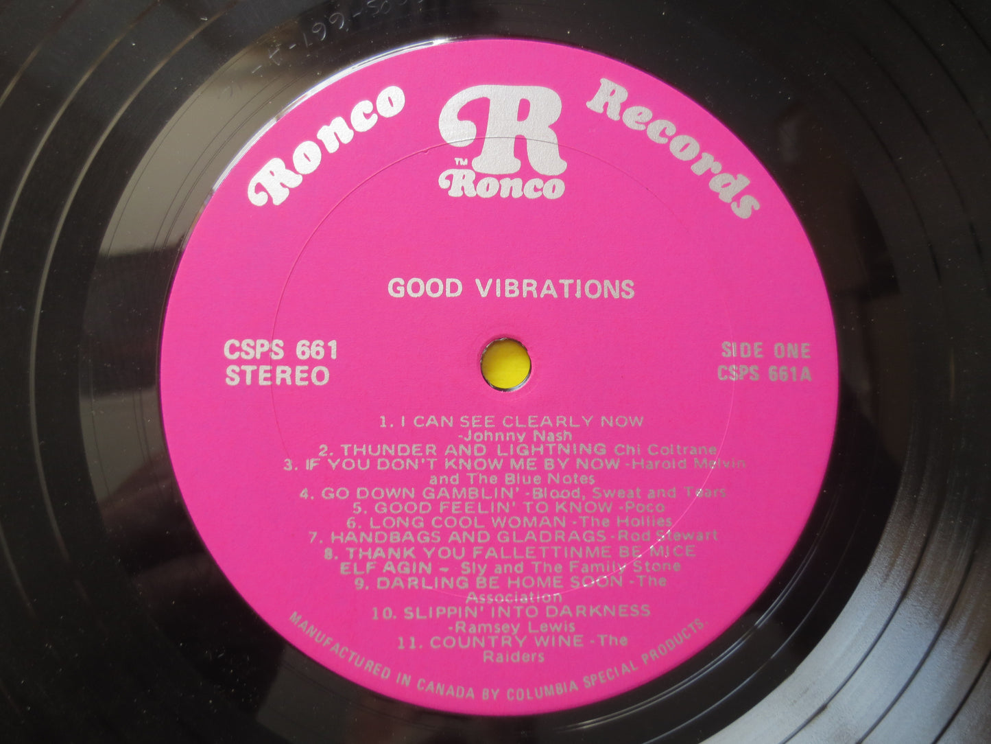 GOOD VIBRATIONS, 22 ORIGINAL Hits, Ronco Albums, Ronco Lps, Redbone Records, James Brown Records, O'Jays Record, Ronco Records, 1973 Records