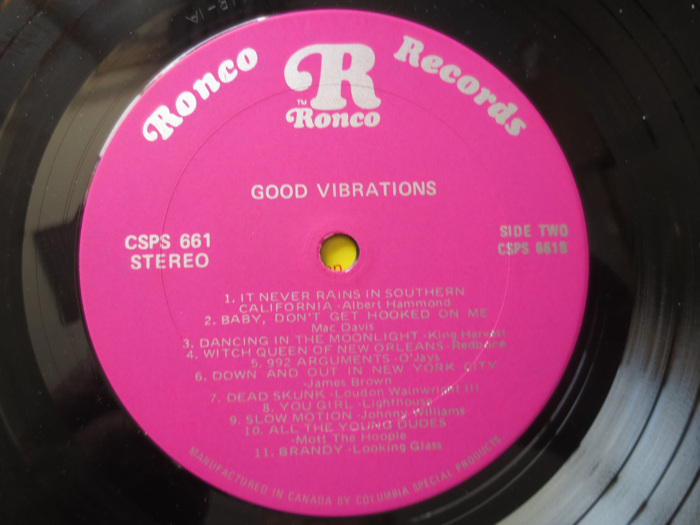 GOOD VIBRATIONS, 22 ORIGINAL Hits, Ronco Albums, Ronco Lps, Redbone Records, James Brown Records, O'Jays Record, Ronco Records, 1973 Records