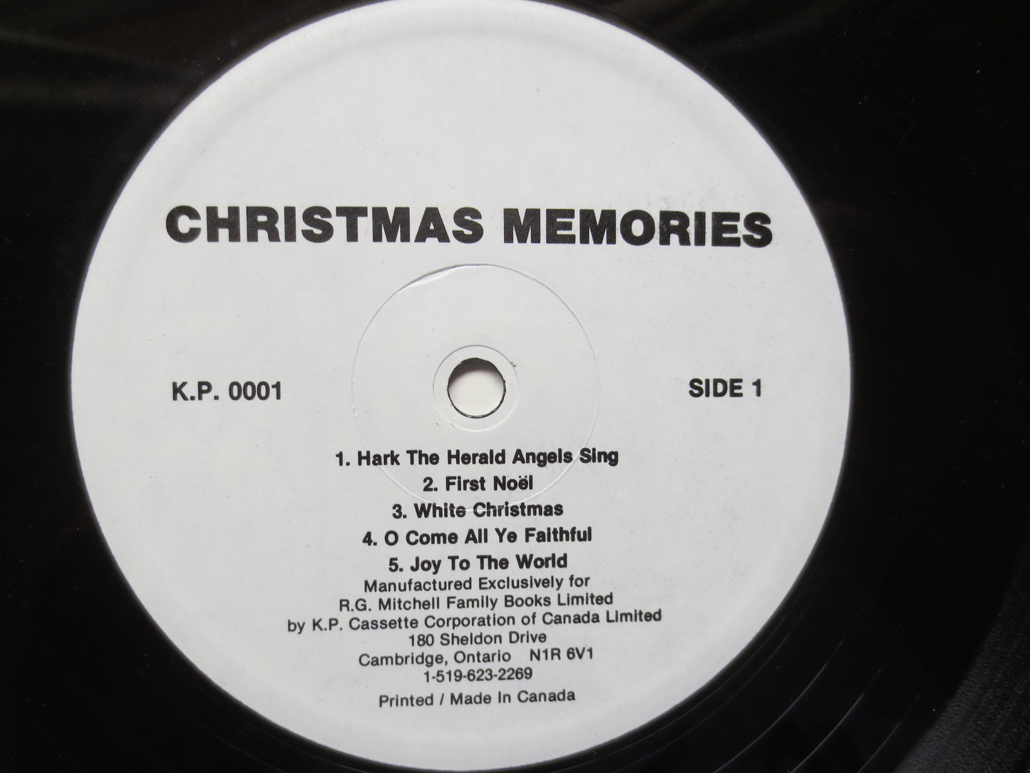 CHRISTMAS MEMORIES, CHRISTMAS Music, Christmas Carols, Christmas Songs, Christmas Record, Christmas, Caroling, 1975 Records