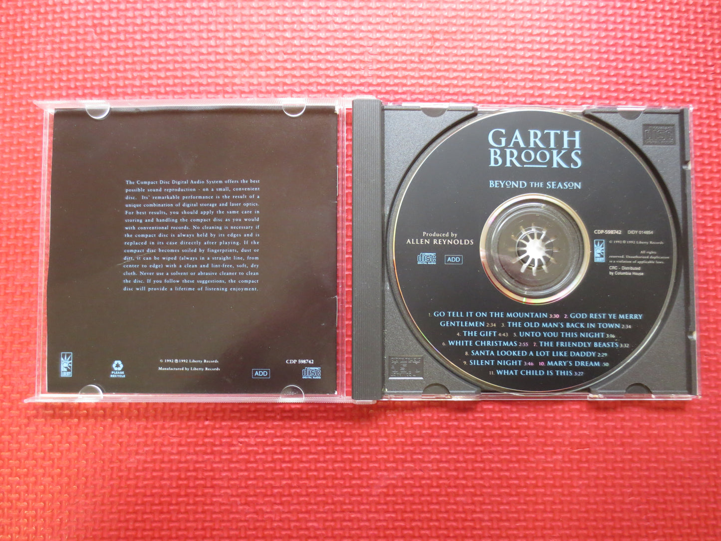 GARTH BROOKS, CHRISTMAS Album, Beyond the Season, Garth Brooks Album, Garth Brooks Cd, Music Cd, Christmas Cd, 1992 Compact Disc