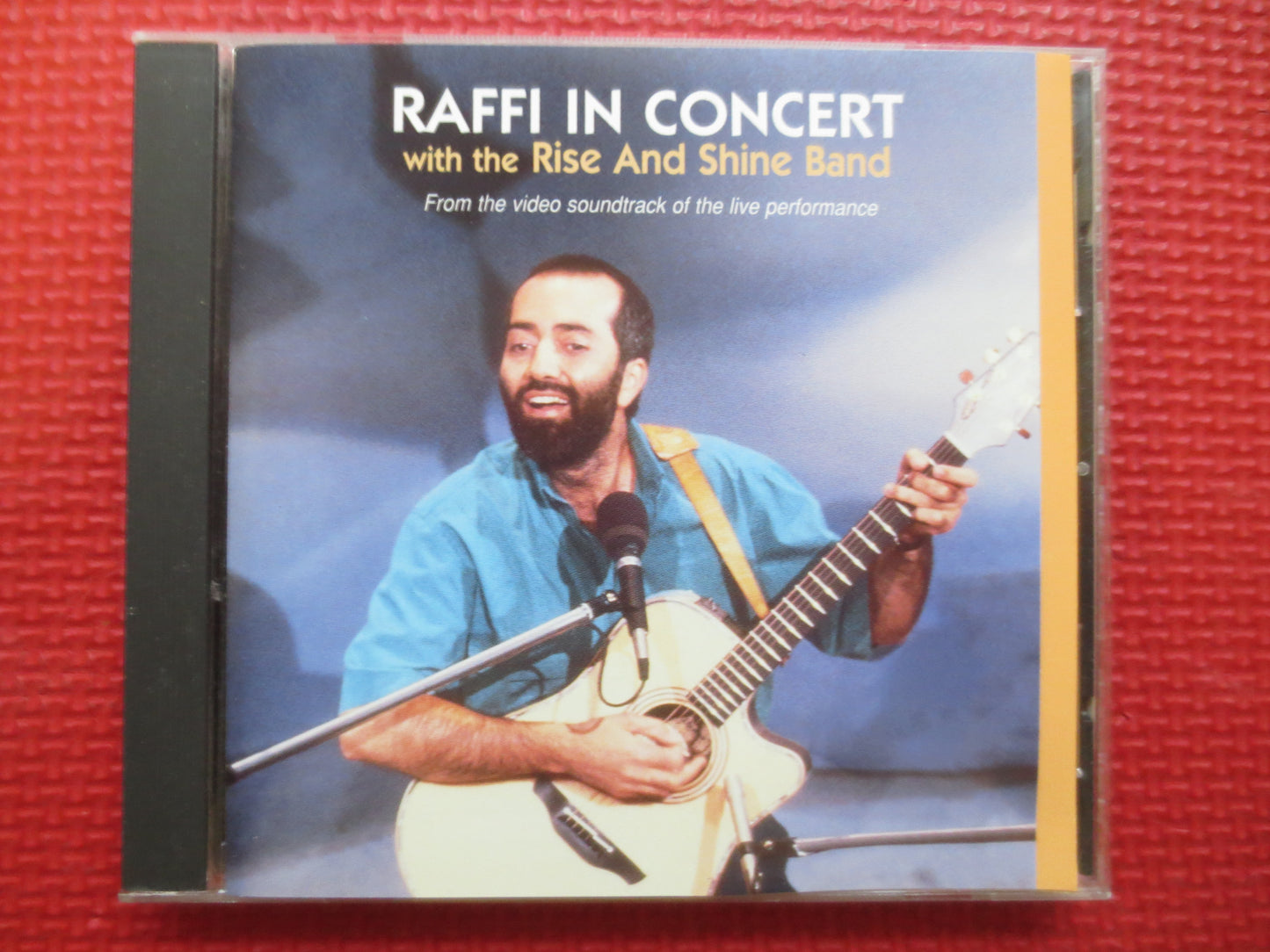 RAFFI, MISMATCHED Cd, In Concert COVER, Grocery Store Cd, Mismatched Cd, Raffi Cd, Raffi Album, Kid Cd, Music Cd, Compact Discs