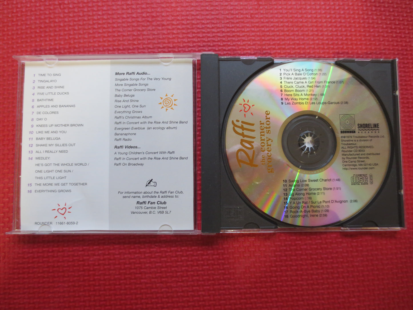 RAFFI, MISMATCHED Cd, In Concert COVER, Grocery Store Cd, Mismatched Cd, Raffi Cd, Raffi Album, Kid Cd, Music Cd, Compact Discs