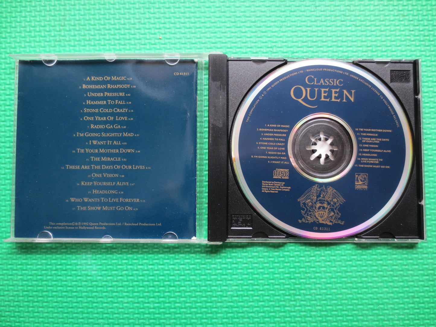 QUEEN, CLASSIC QUEEN, Bohemian Rhapsody, Queen Cd, Queen Lp, Freddie Mercury Cd, Rock Cd, Queen Songs, 1992 Compact Disc