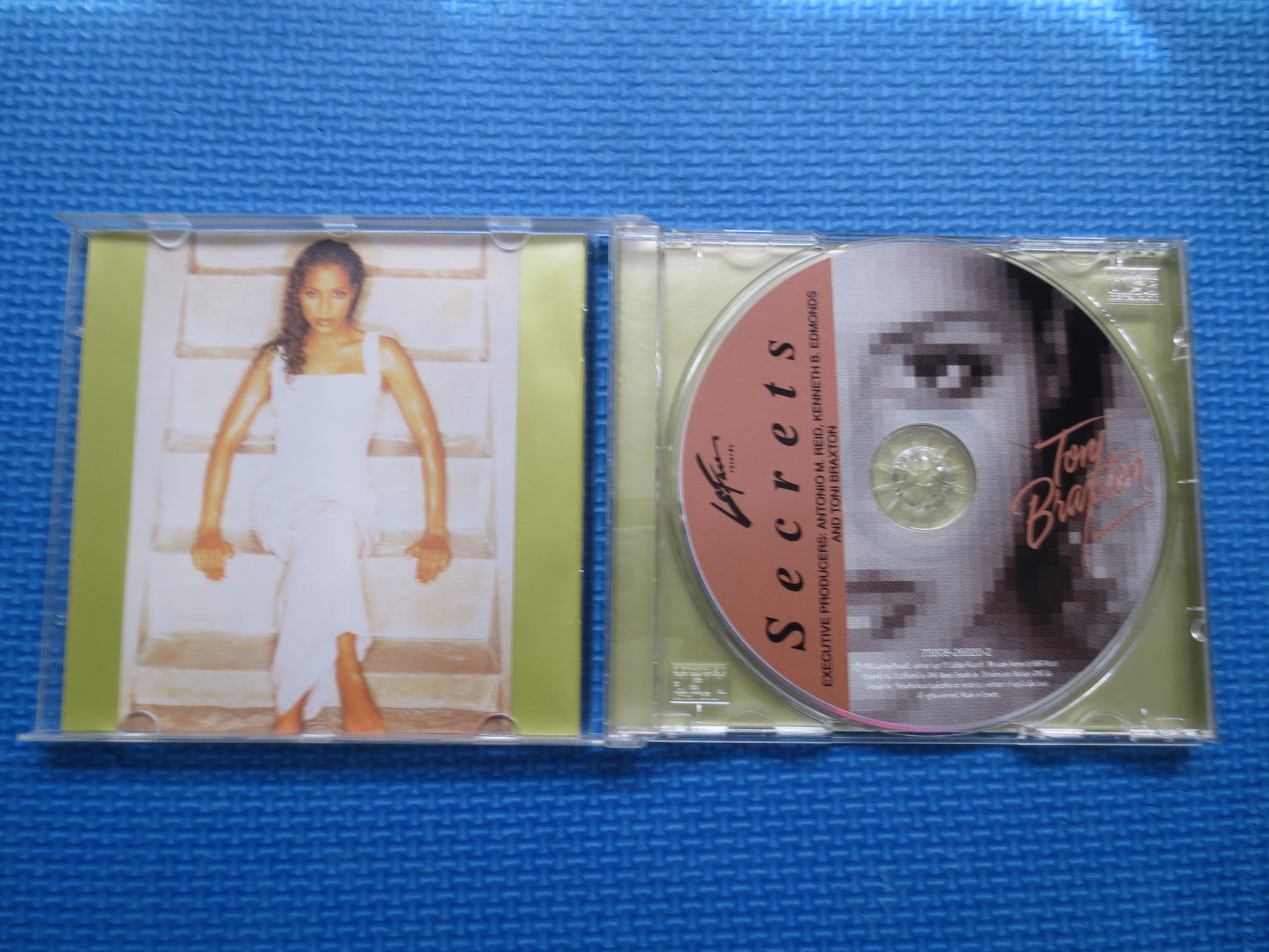 TONI BRAXTON, SECRETS, Toni Braxton Cd, Toni Braxton Album, Soul Cd, Soul Music Cd, R and B Cd, Soul Jazz Cd, Soul Compact Disc