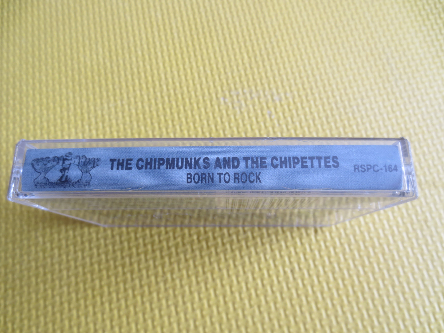 The CHIPMUNKS, The CHIPPETTES, The CHIPMUNKS Tape, Born to Rock Tape, Childrens Tape, Kids Tape, Kids Cassette, 1988 Cassette