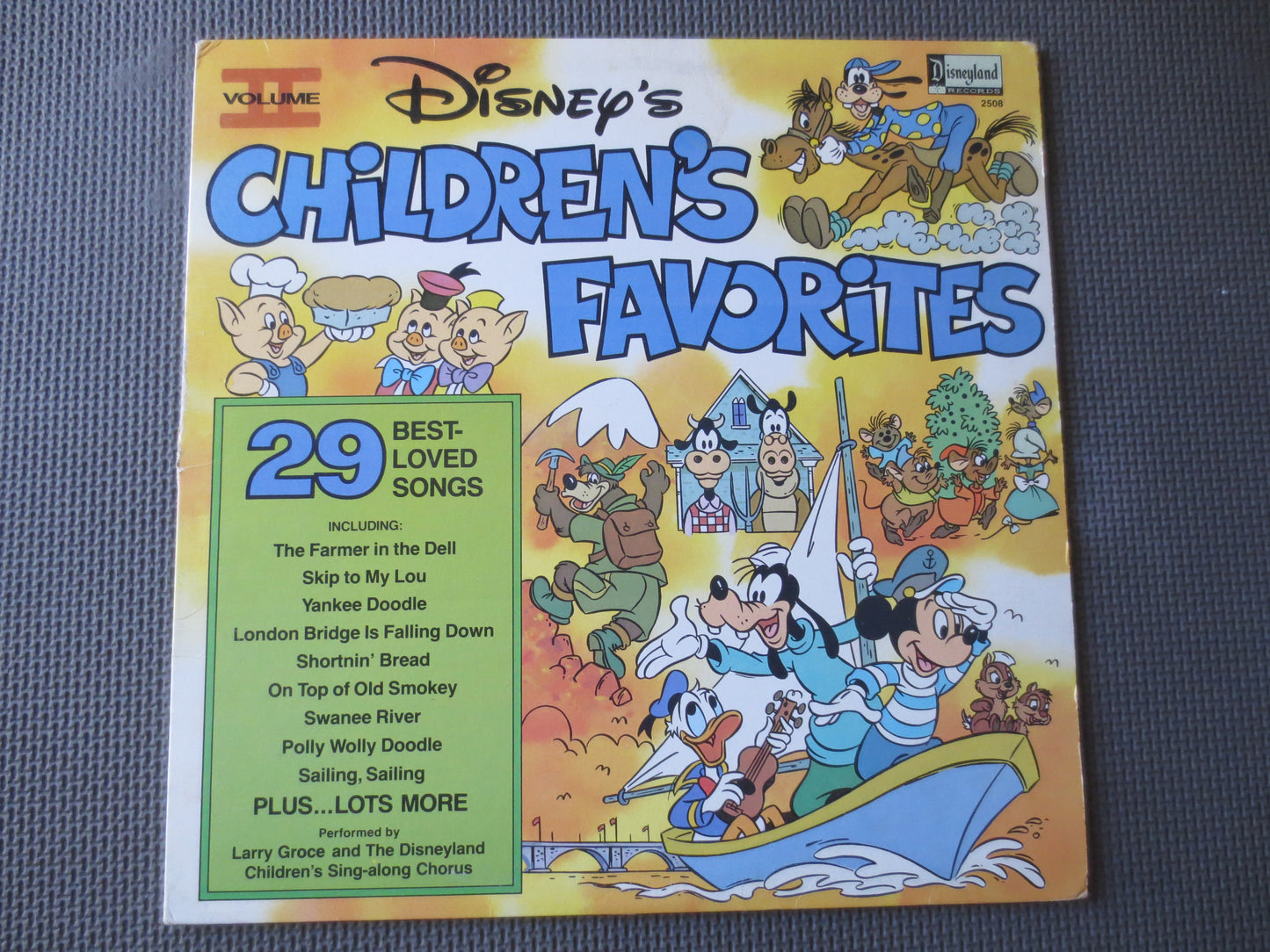 DISNEY Album, CHILDRENS FAVORITES, Disneyland Records, Disney Records, Childrens Record, Disney Lp, Kids Lp, 1979 Records