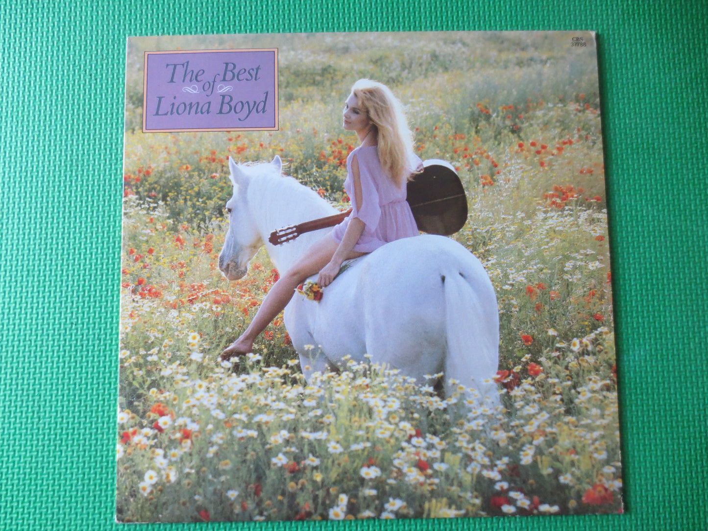 LIONA BOYD, GREATEST Hits, Liona Boyd lps, Liona Boyd Album, Liona Boyd Records, Classical Guitar, Vinyl lps, 1982 Records