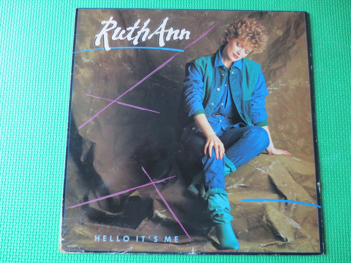 RUTH ANN, HELLO It's Me, Country Records, Ruth Ann Albums, Ruth Ann Records, lps, Country Lp's, Vinyl Record, 1984 Records