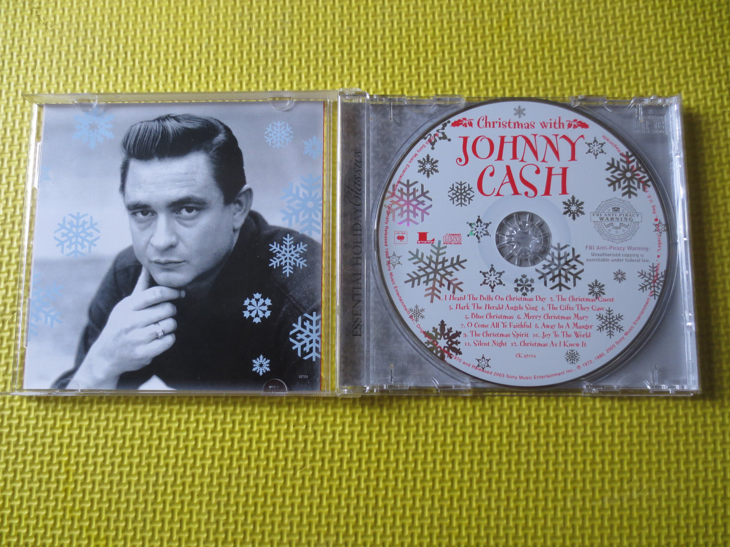 JOHNNY CASH, CHRISTMAS, Johnny Cash Cd, Johnny Cash Album, Christmas Cd, Music Cd, Christmas Music Cd, Country Compact Discs