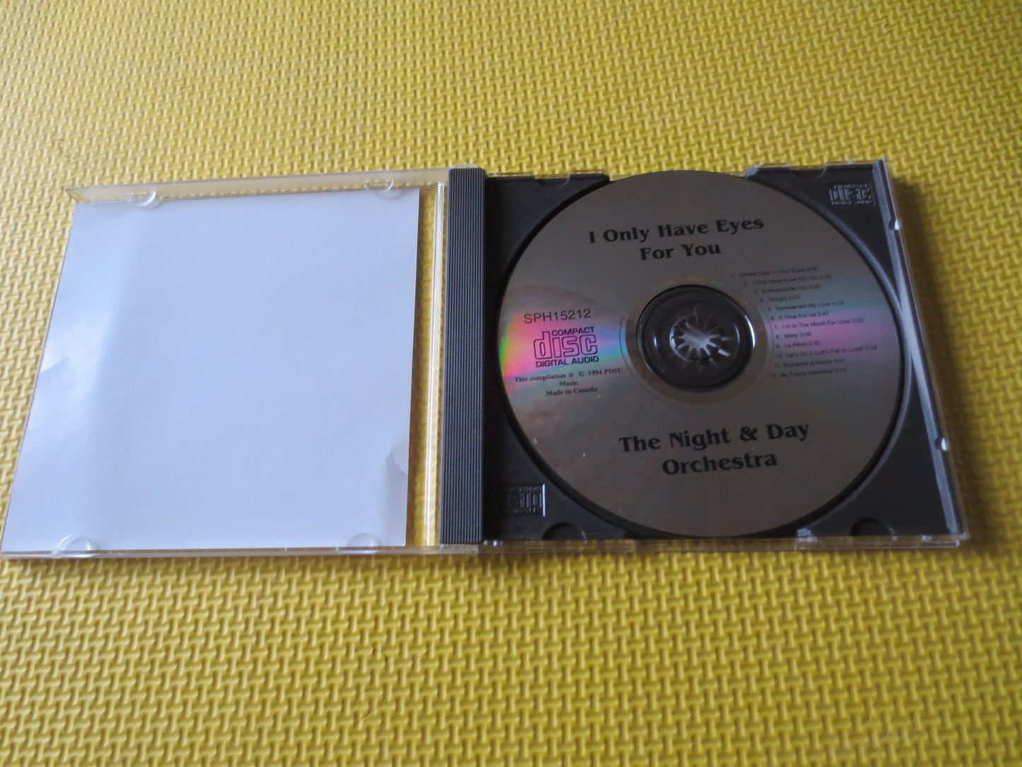 The MOONLIGHT ORCHESTRA, LOVE Themes, Romantic Music Cd, Dinner Music Cd, Compact Disc, Relaxing Music Cds, 1987 Compact Disc