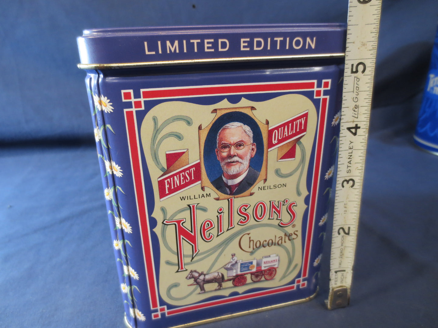 Vintage Tin Box, Tin Box, NEILSON Tin Box, COLLECTIBLE Tin Box, CHOCOLATE Box, Chocolate Tin, Collectors Can, Candy Tin Box, Metal Box