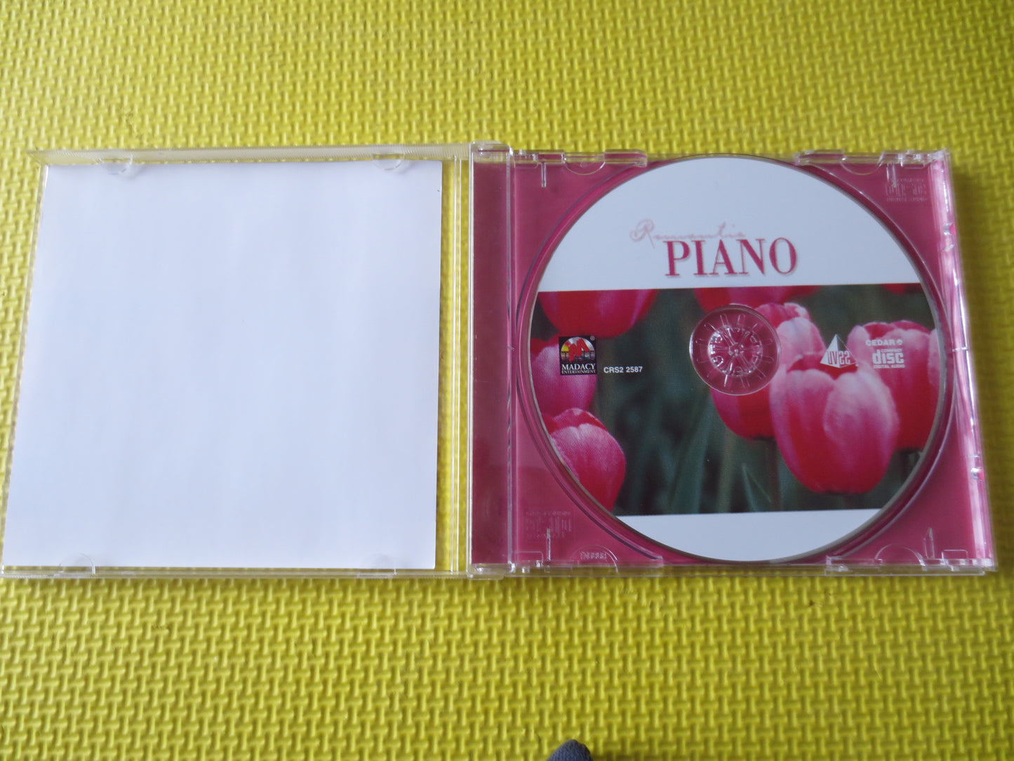 ROMANTIC PIANO, Jim Roberts Cd, Piano Cd, Jim Roberts Album, Jim Roberts Music, Romantic Music, Romantic Cds, 2000 Compact Discs