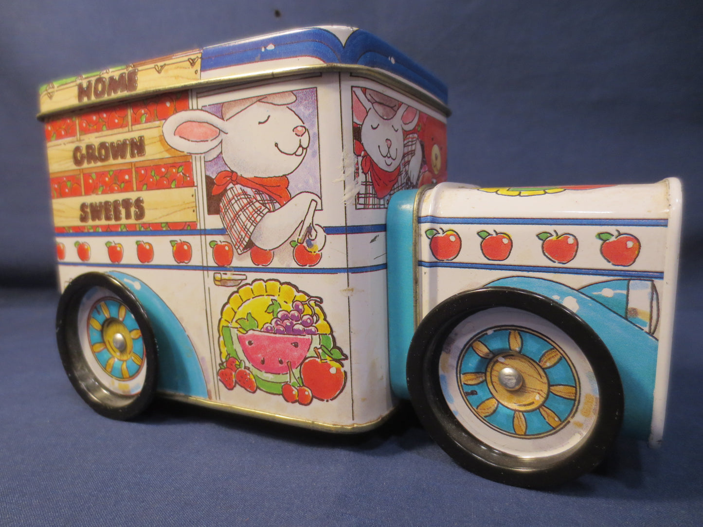 Vintage Tin, TIN TOY TRUCK, Tin Truck, Tin Advertising, Tin Box, Vintage Box, Vintage Toy, Tin Toys, Tin Art, Tin Vintage, Tin Cans, Toy Tin