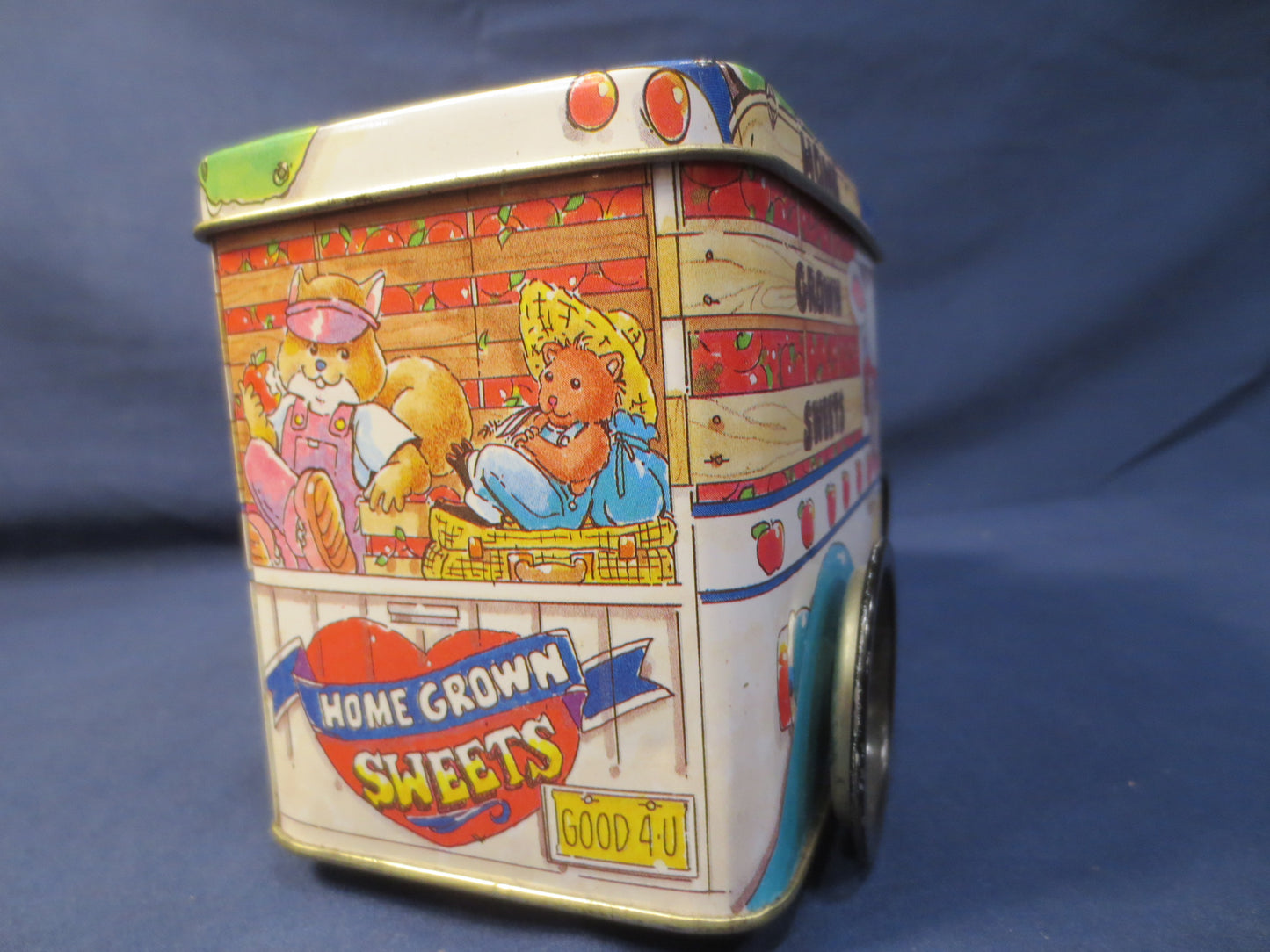 Vintage Tin, TIN TOY TRUCK, Tin Truck, Tin Advertising, Tin Box, Vintage Box, Vintage Toy, Tin Toys, Tin Art, Tin Vintage, Tin Cans, Toy Tin