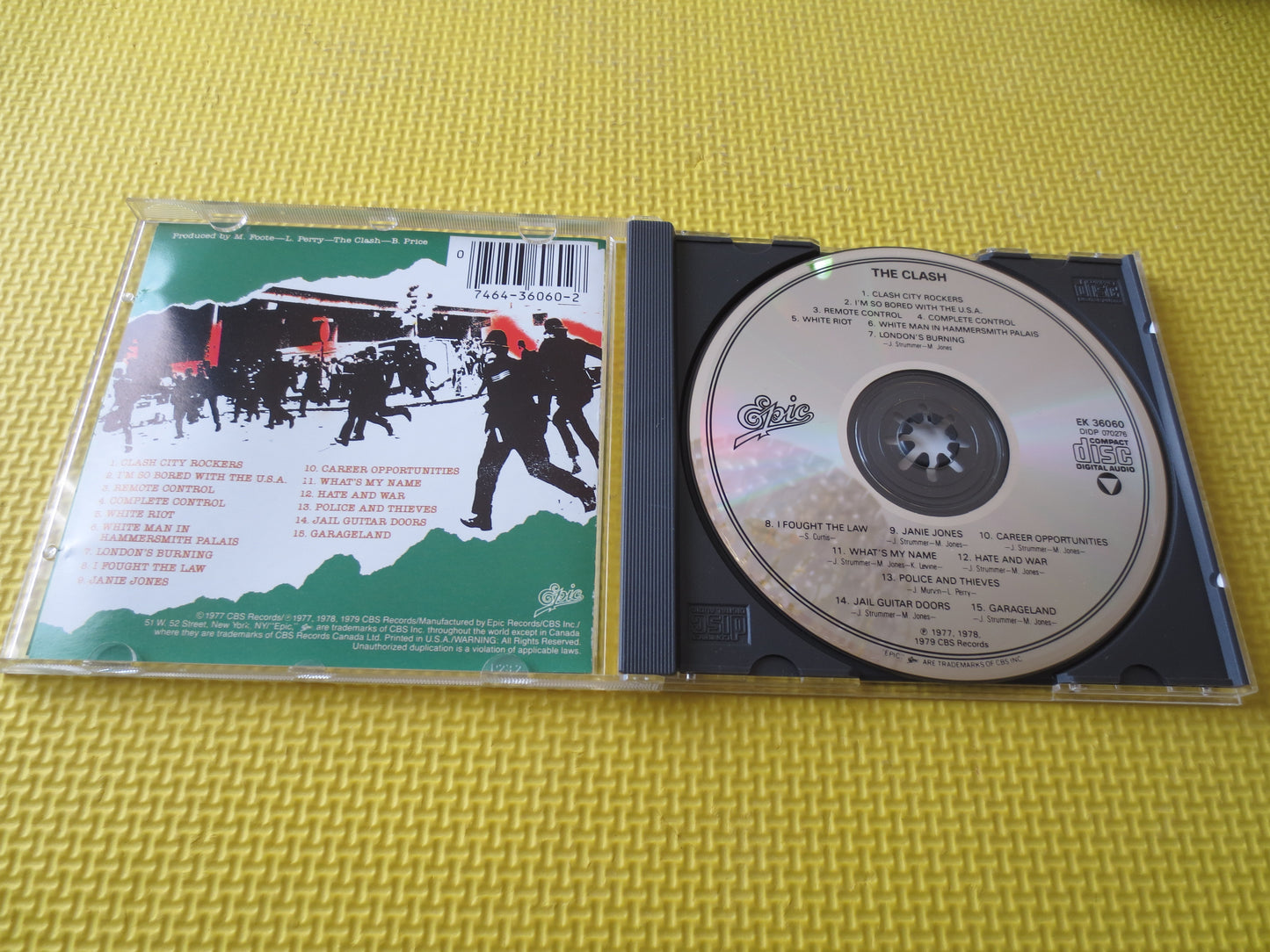 The CLASH, The CLASH Cds, Punk Cds, Rock Cds, Rock Music Cd, Music Cd, Punk Rock Cd, Rock Lp, The Clash Lp, 1986 Compact Disc